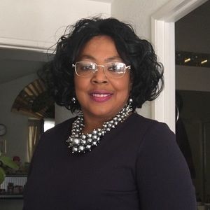 Meet your Posher, Pamela